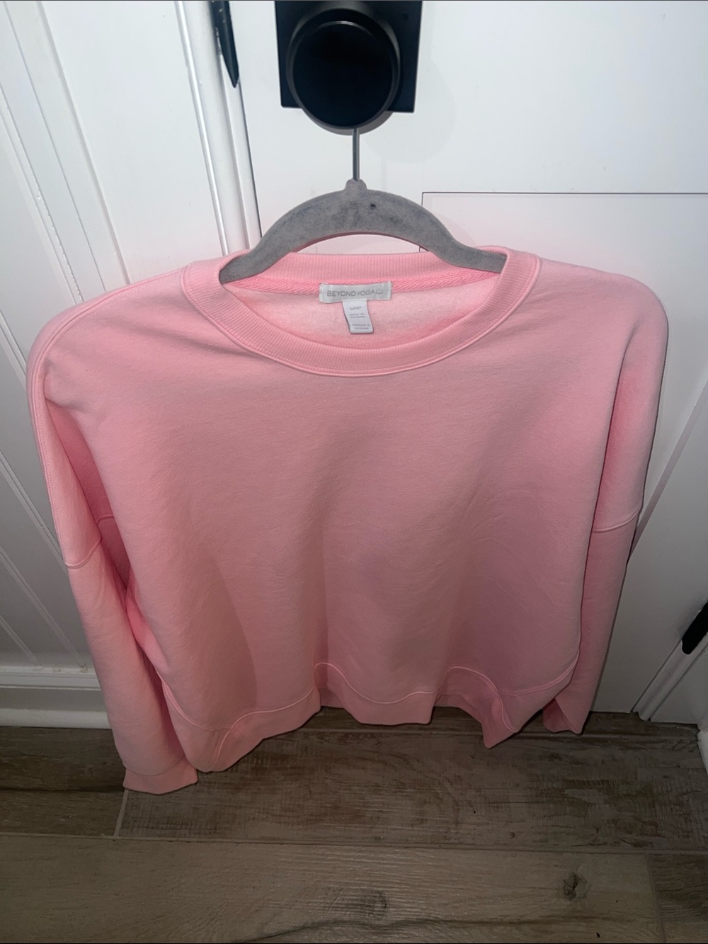 Beyond Yoga Luxury Fleece Sweatshirt in Frosty Pink NWT